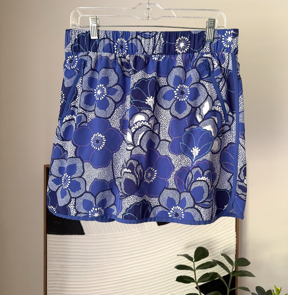 T By TALBOTS Athletic Skort Skirt Shorts Blue Floral Women's Size Medium M