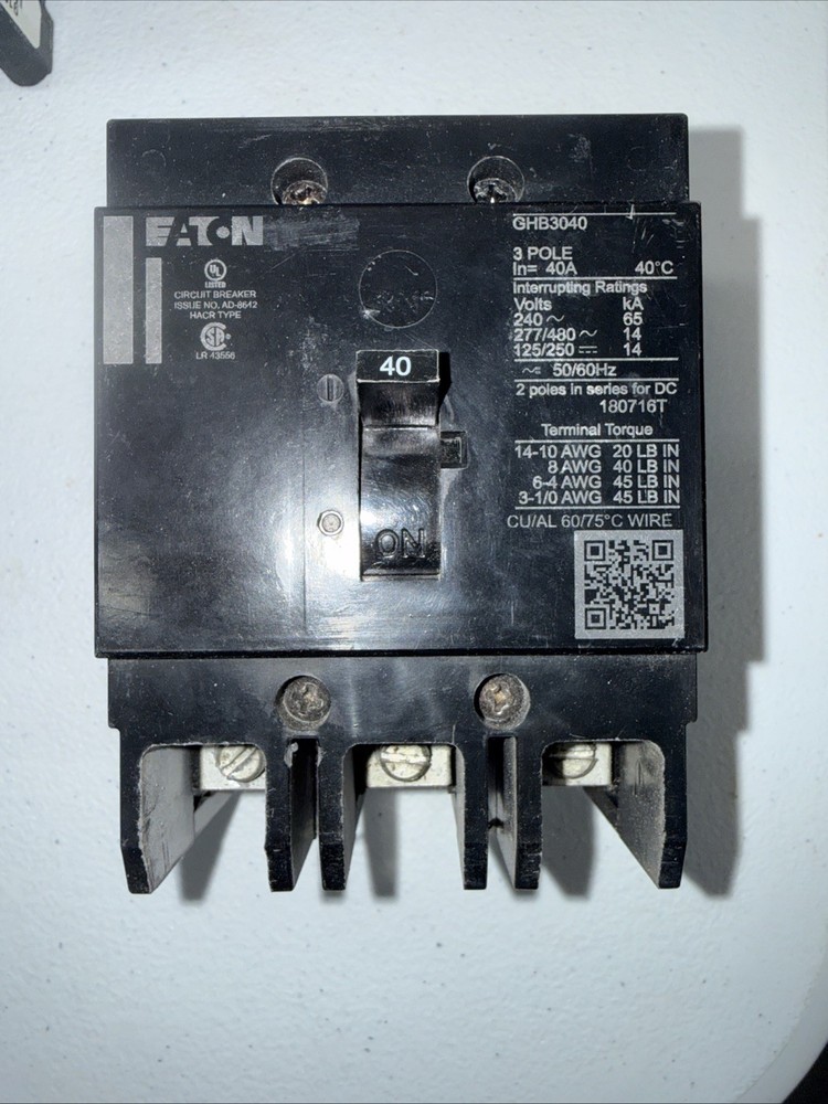 EATON CUTLER-HAMMER GHB3040 GHB 3 POLE 40 AMP 480v CIRCUIT BREAKER