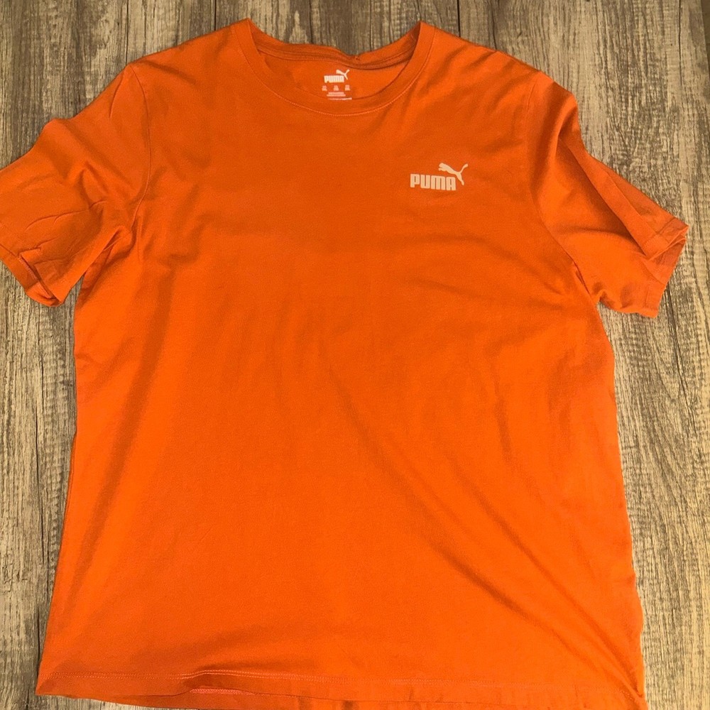 Men’s Puma Orange Short Sleeve T-Shirt Adult Size Large