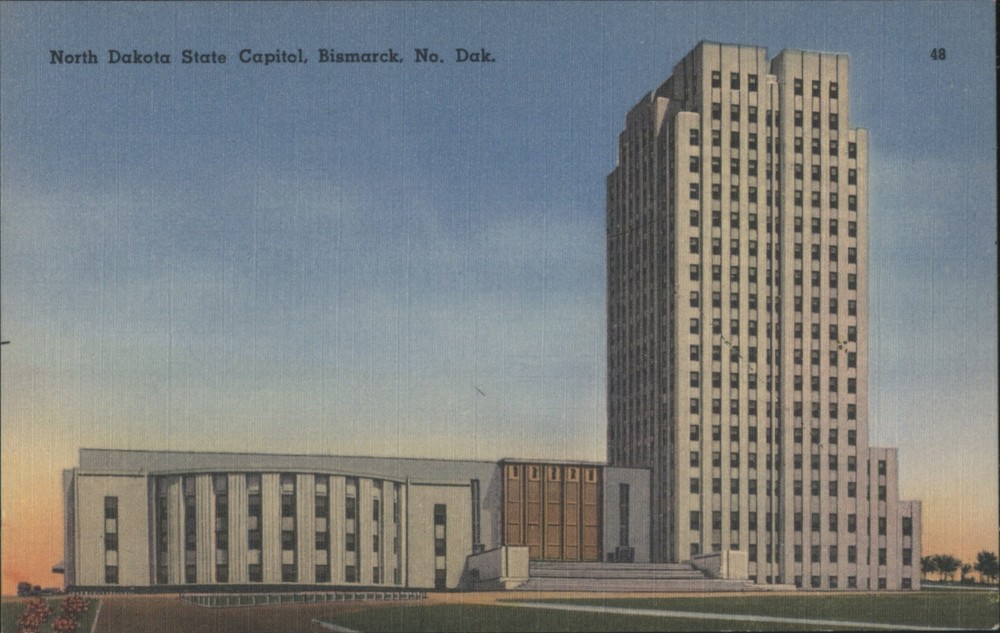 Bismarck, North Dakota ND State Capitol Original Vintage Postcard
