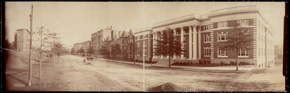 Photo:1903 Panoramic photo of Brandon Hall,Brookline,Massachusetts