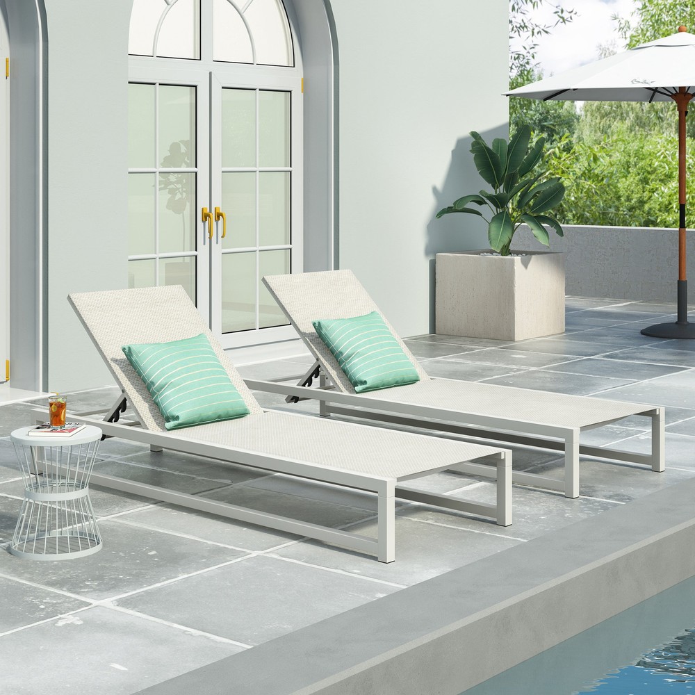Weather-Resistant Venice Outdoor Chaise Lounge for Patio Relaxation
