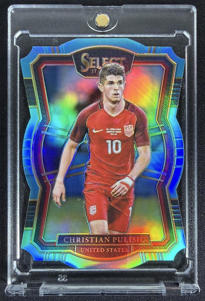 2017 Panini Select Christian Pulisic #124 Light Blue Die Cut /249 Mezzanine
