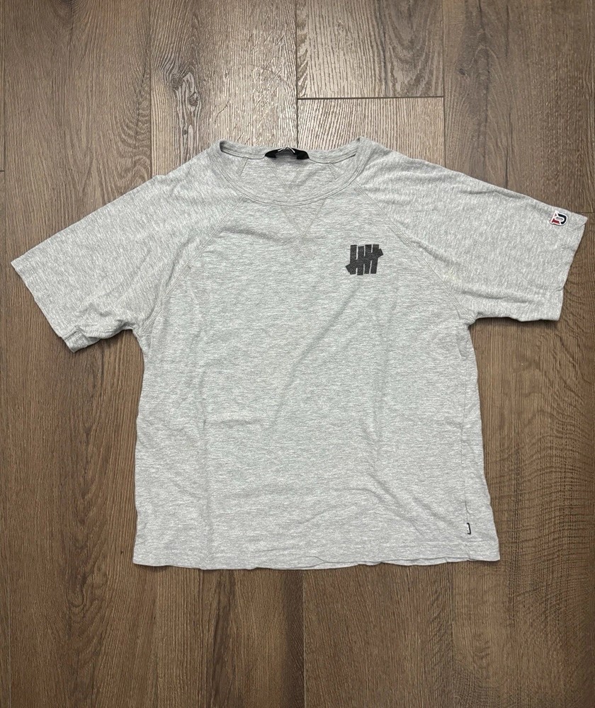 Undefeated Men's Gray Solid Logo Short Sleeve Crew Neck T-Shirt Size M
