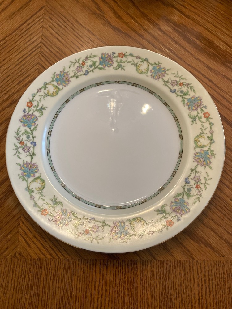 Noritake China Norwich 5042 Gold Trim Dinner Plate ~10.75