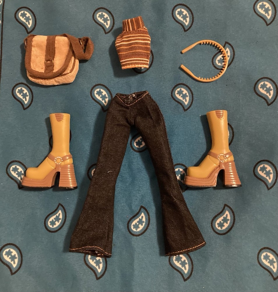 Bratz fashion doll outfit Lot