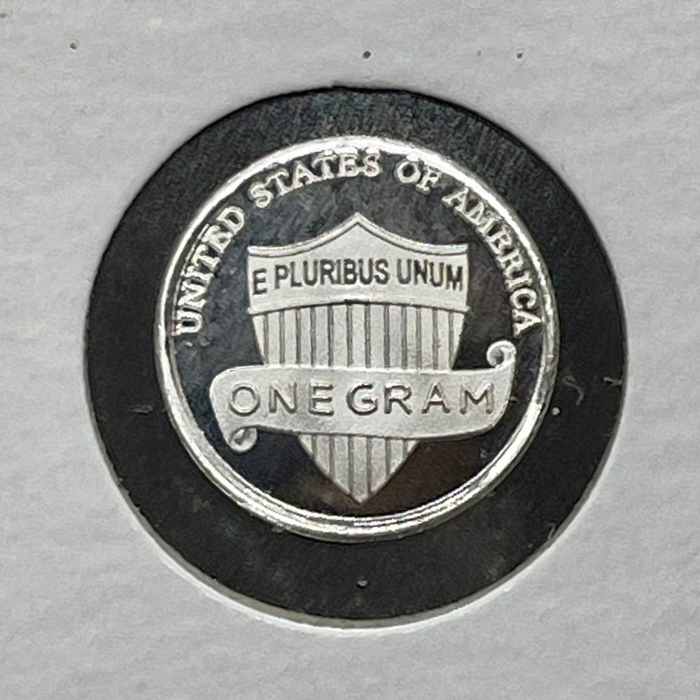 1 Gram .999 Fine Silver Round Lincoln Penny Design..