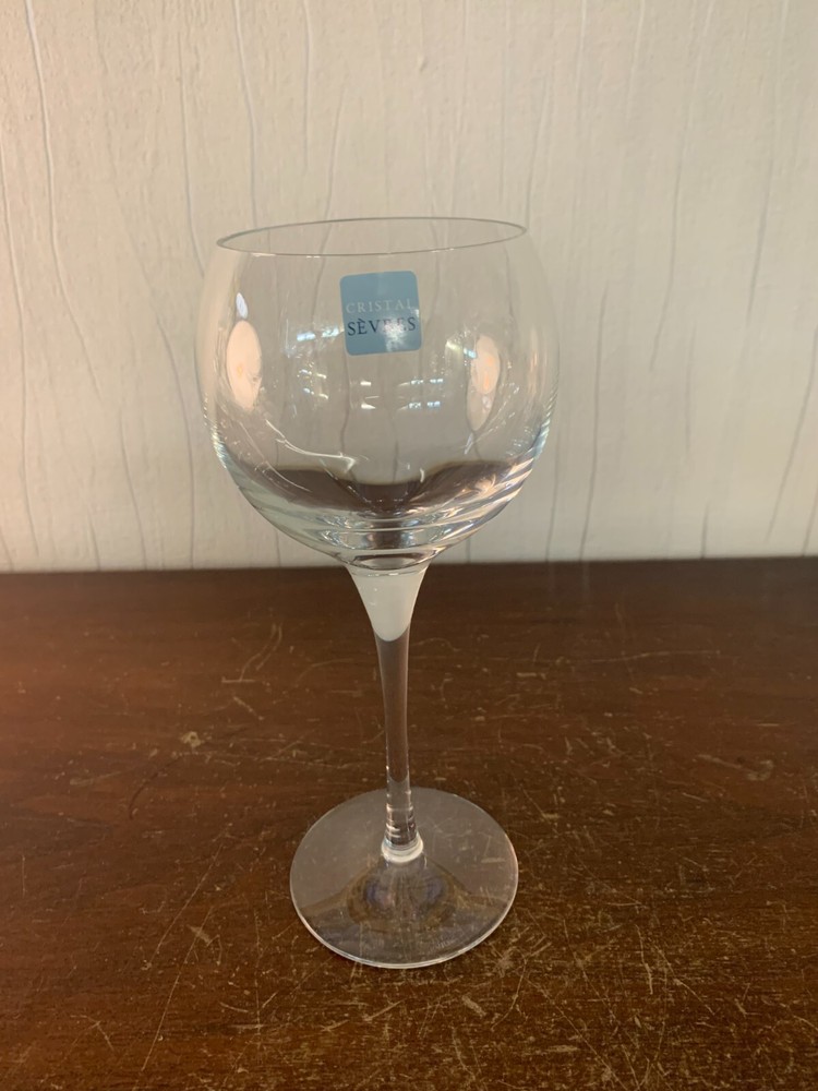 16 Crystal Wine Glasses From Sèvres (Price Per Unit)
