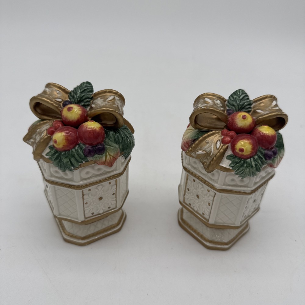 Fitz & Floyd Fruit and Berries Salt & Pepper Shakers Vintage