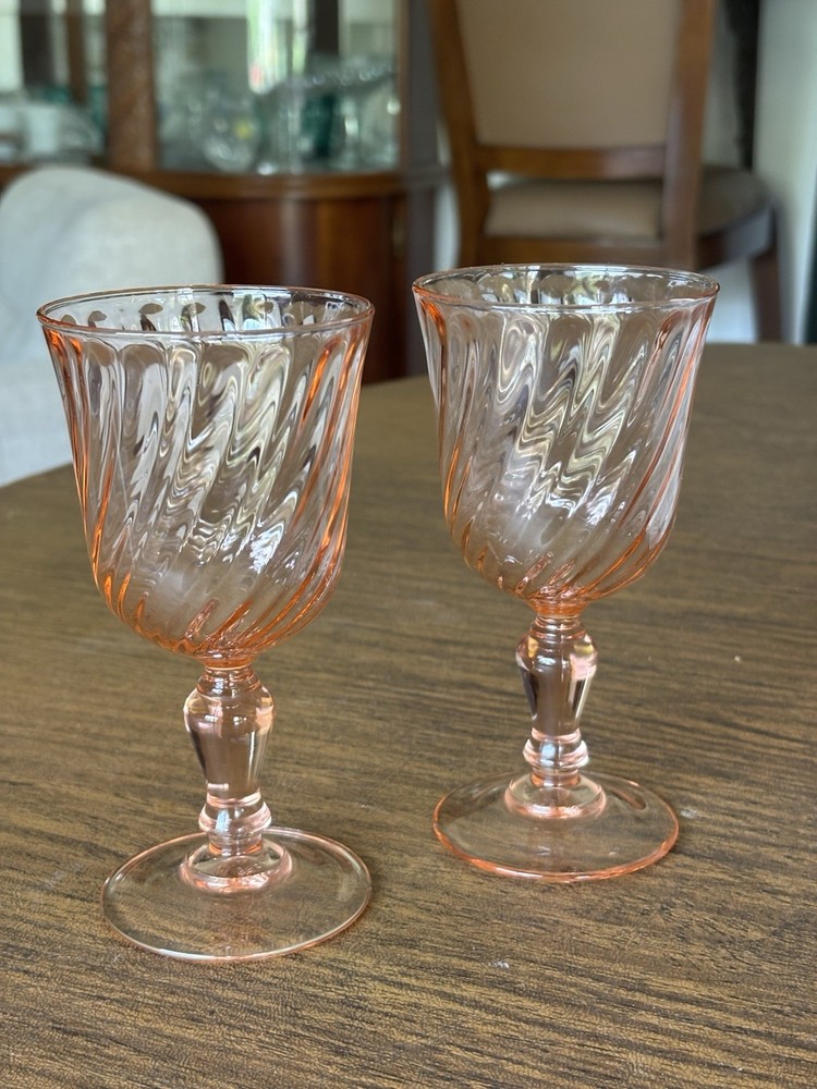 2 Vintage Arcoroc Rosaline Pink Swirl Wine Goblets Glasses France