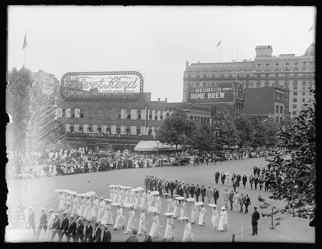 Photo:Washington DC 1916 Preparedness Parade Crowd Street Scene