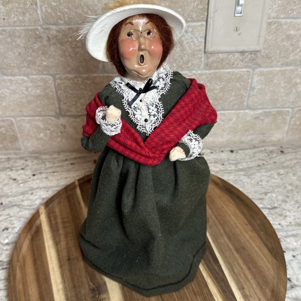 Vintage 1993 Byers Choice The Carolers Choir Lady 13” Christmas Figure Doll Nice