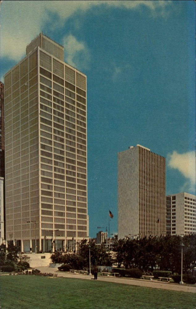 Michigan Detroit Consolidated Gas Company ~ 1970s vintage postcard  ~ s0133