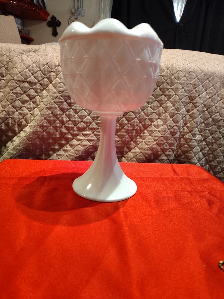 Vintage Indiana White Milk Glass Compote Star Quilt Duette Pattern Pedestal Bowl