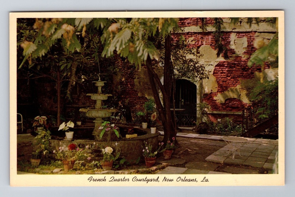 New Orleans LA- Louisiana, French Quarter Courtyard, Antique, Vintage Postcard