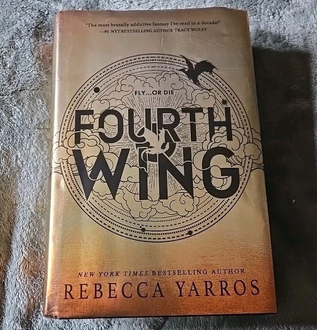 Fourth Wing by Rebecca Yarros (2023, Hardcover) 1st Edition