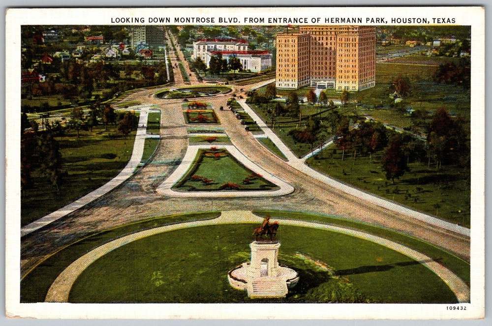 Vtg Linen Postcard Montrose Blvd Entrance Statue Houston, TX 1930s