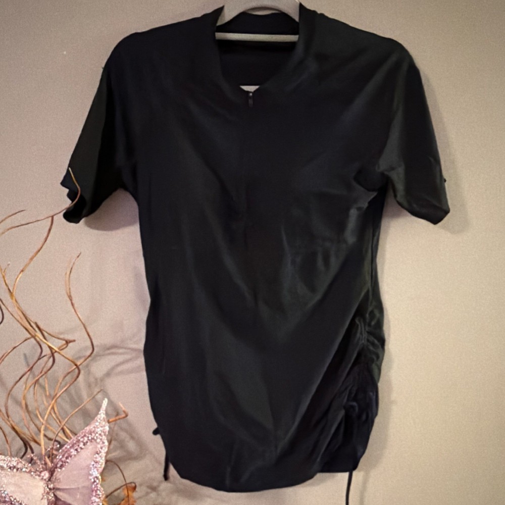 Black Women's Athletic Short Sleeve Zip Activewear Top 82% Nylon Spandex Size m