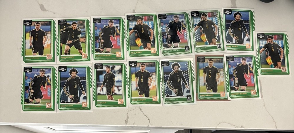 Donruss Road to FIFA World Cup 26 Mexico Card Lot silver/bronze parallels