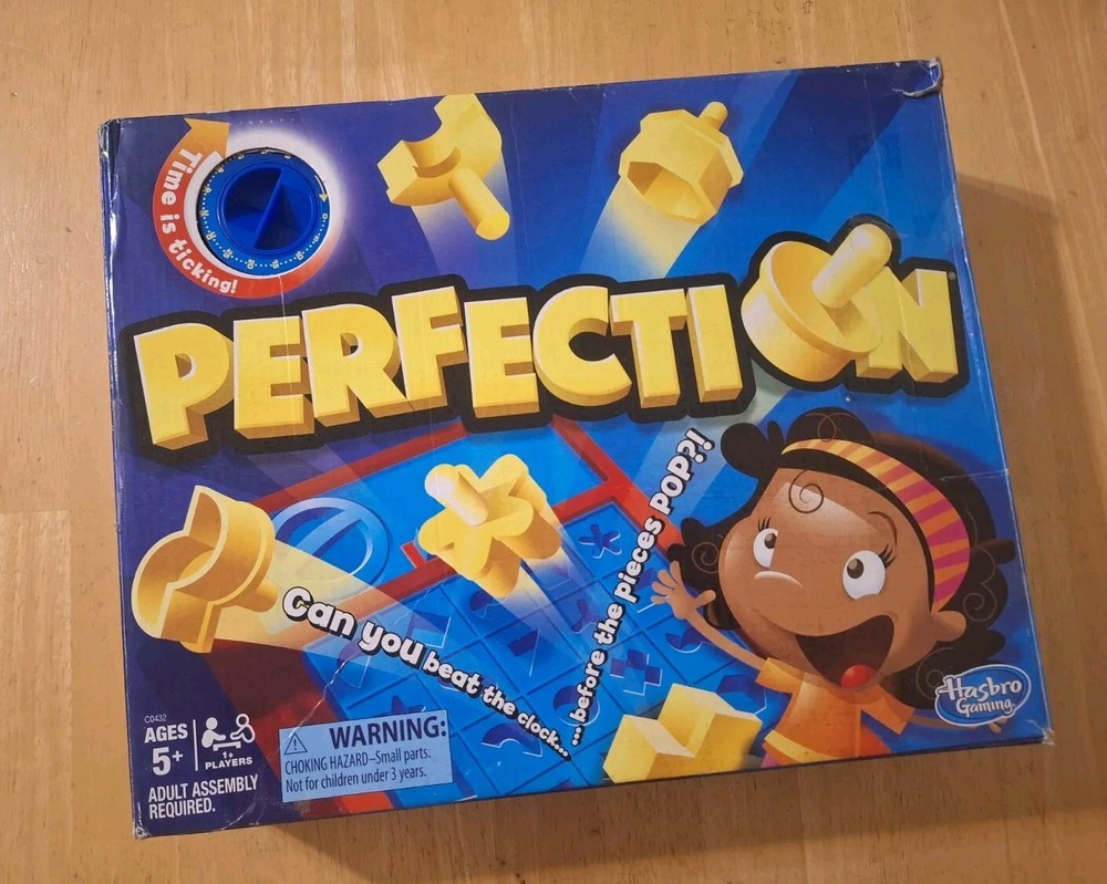 2016  Perfection Board Game - Tested Works - Complete