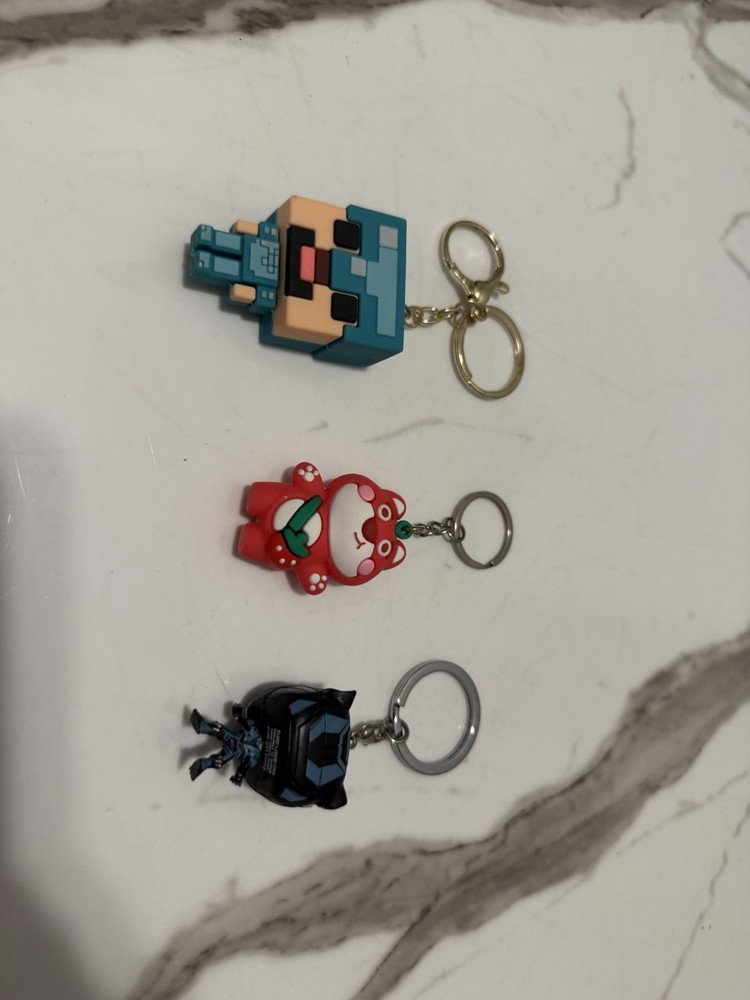 Super Mario Lot of 3 Plastic Character Keychains Detachable Keyring Multicolor