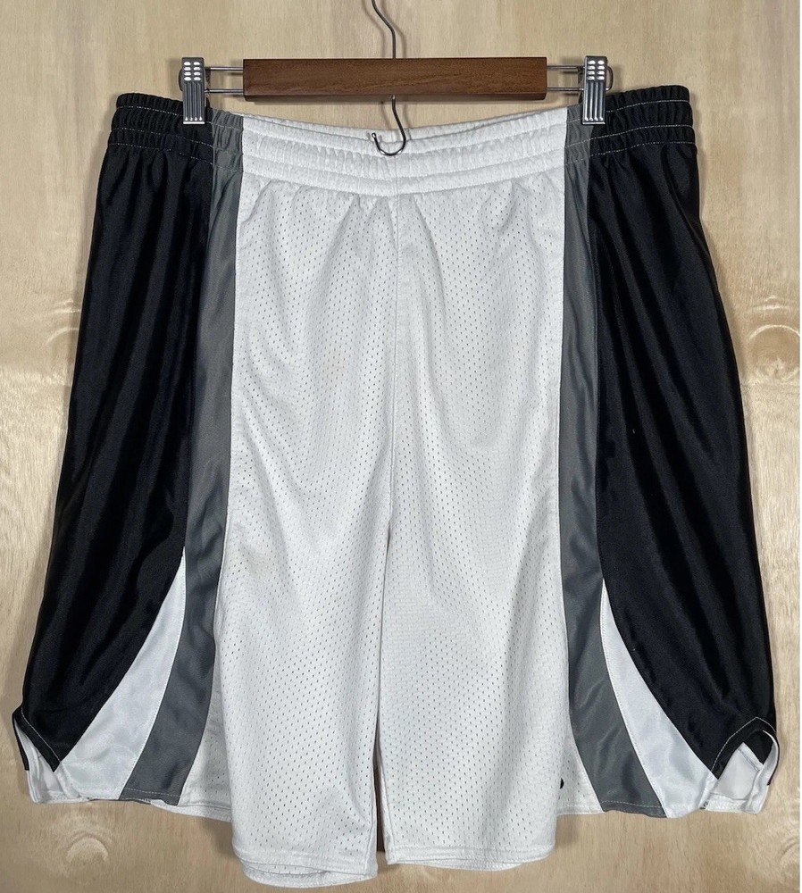 FILA Shorts Men’s XL White Grey Basketball Drawstring Colorblock Athletic Casual