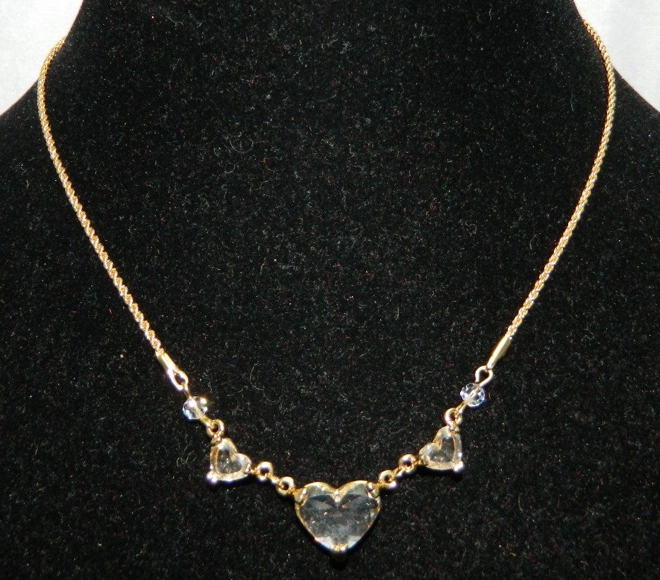 NWOT Swarovski Gold Tone Clear Heart Rhinestone Pendant Necklace Swan Logo Mark