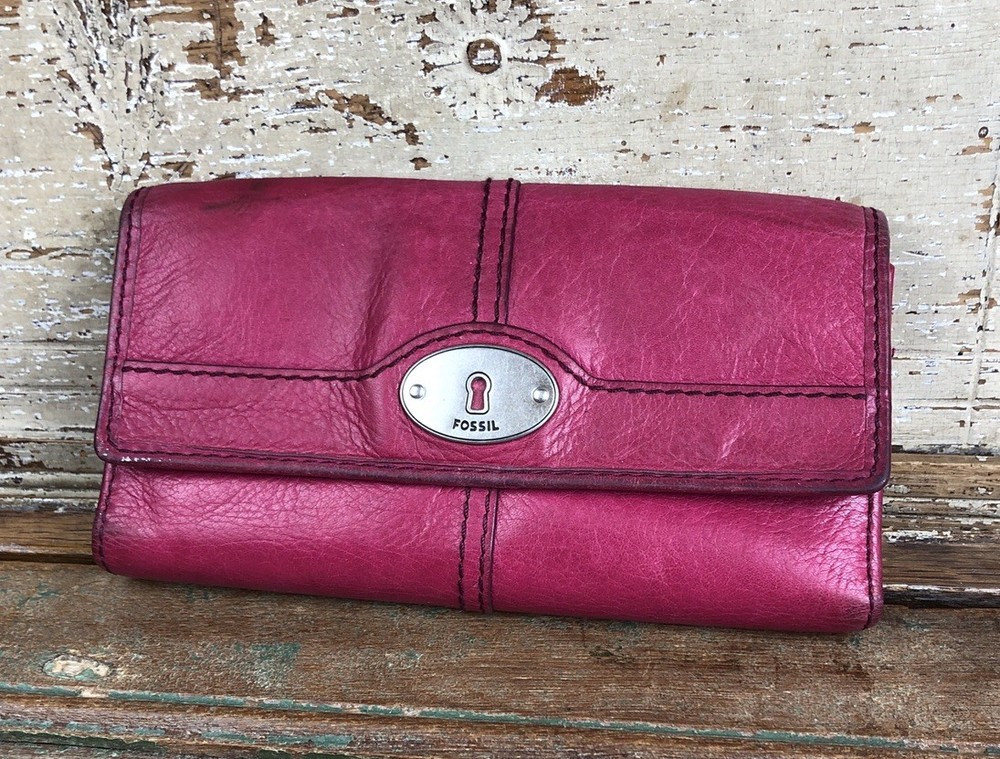 Fossil Long Live Vintage Pink Cowhide Leather Trifold Wallet Organizer Keyhole