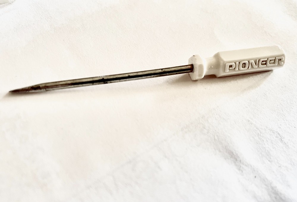 Vintage Pioneer 3