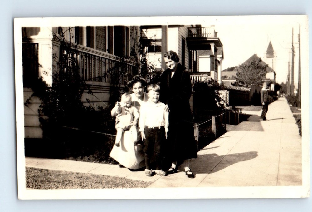 Old Vintage Photo WOMEN BOY AND BABY OUTSIDE HOUSE ANTIQUE SNAPSHOT PIC