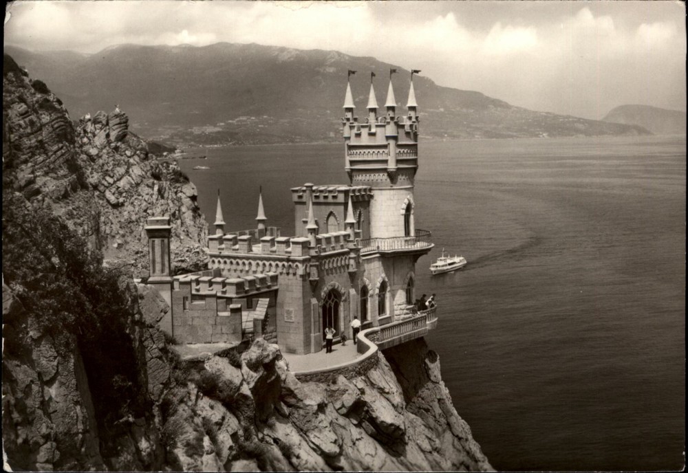 RPPC Swallow's Nest Yalta Crimea Russia vintage postcard u150