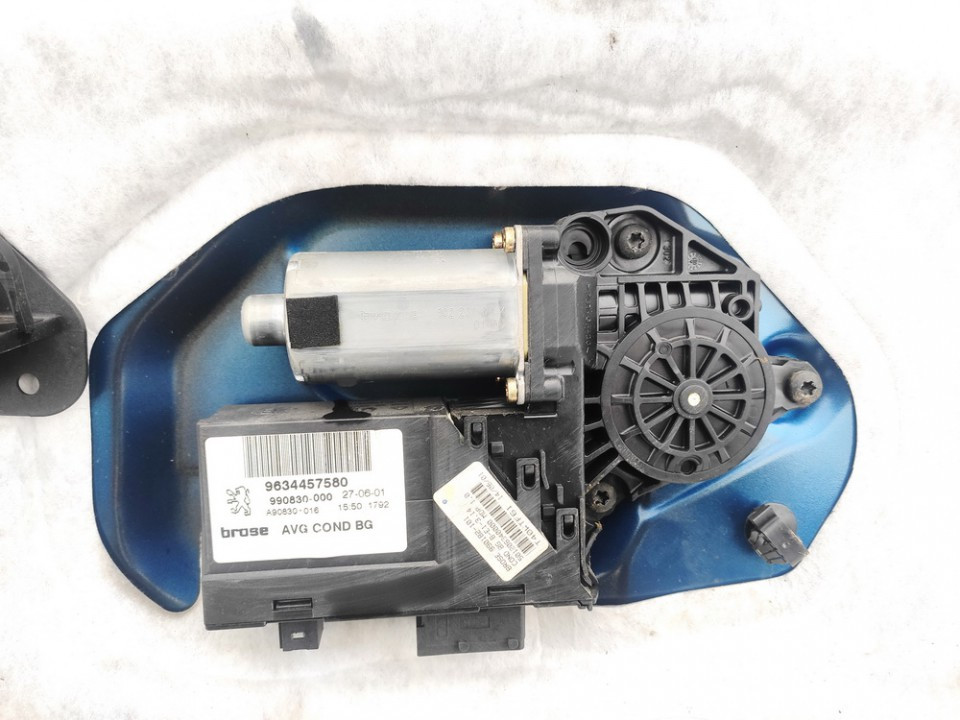 9634457580 Power Window Motor Front Left Peugeot 307 DE1300341-82