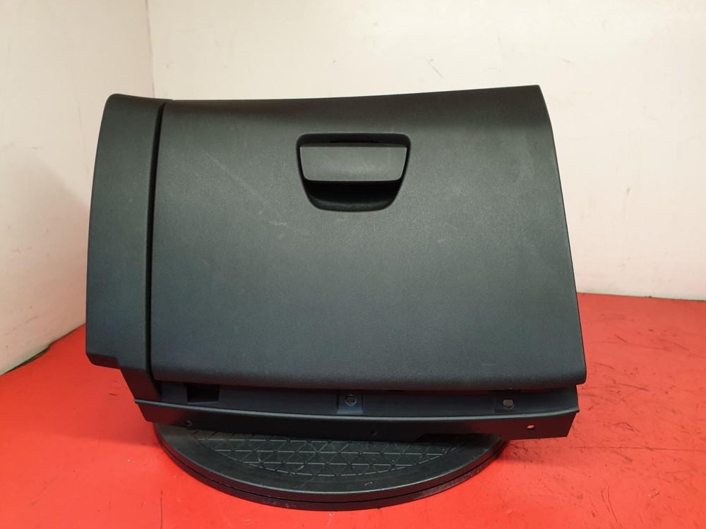 PEUGEOT 208 GLOVEBOX 2018 9674182477