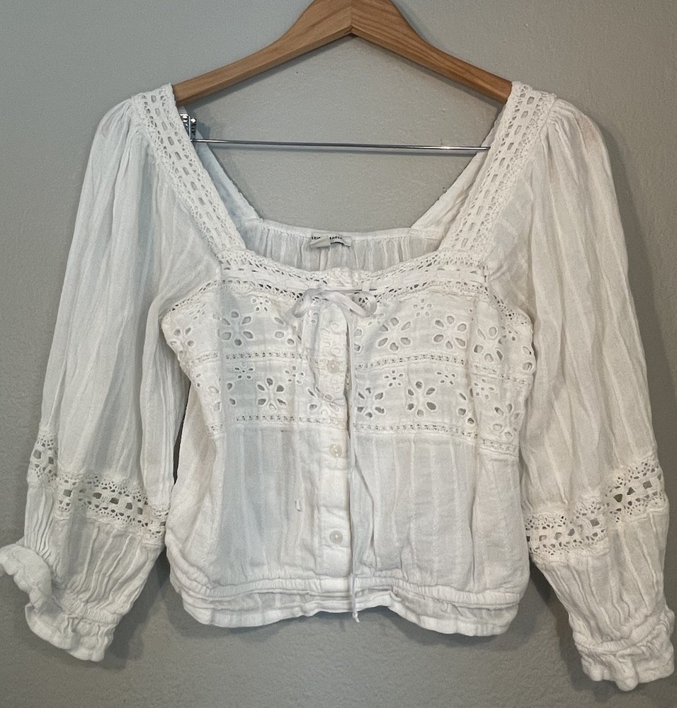 American Eagle Small White Eyelet Blouse Cotton Viscose Peasant Boho Milkmaid