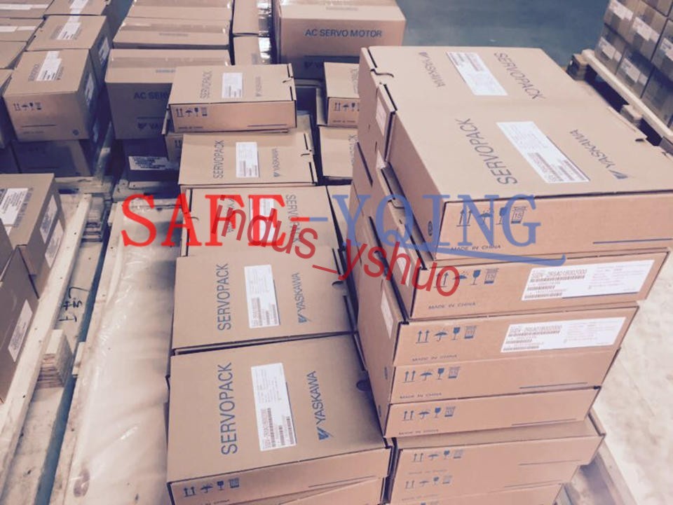 One New Yaskawa Servo Motor Sgmas-02Aca4C
