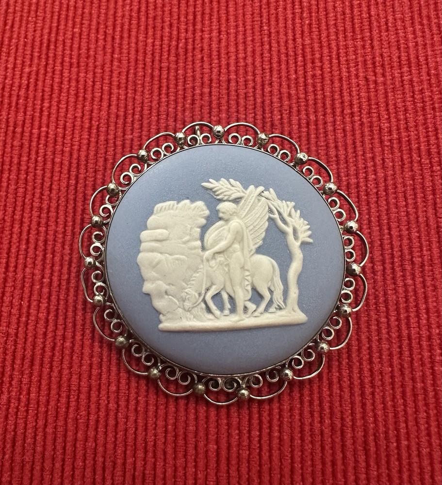 Vintage Wedgwood Blue Jasper Pegasus Cameo Porcelain Sterling Silver Brooch Pin