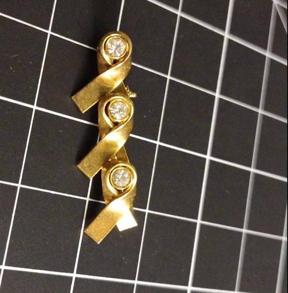 Vintage Gold Tone Ribbon Brooch Clear Rhinestone Fashion Pin Costume Jewelry