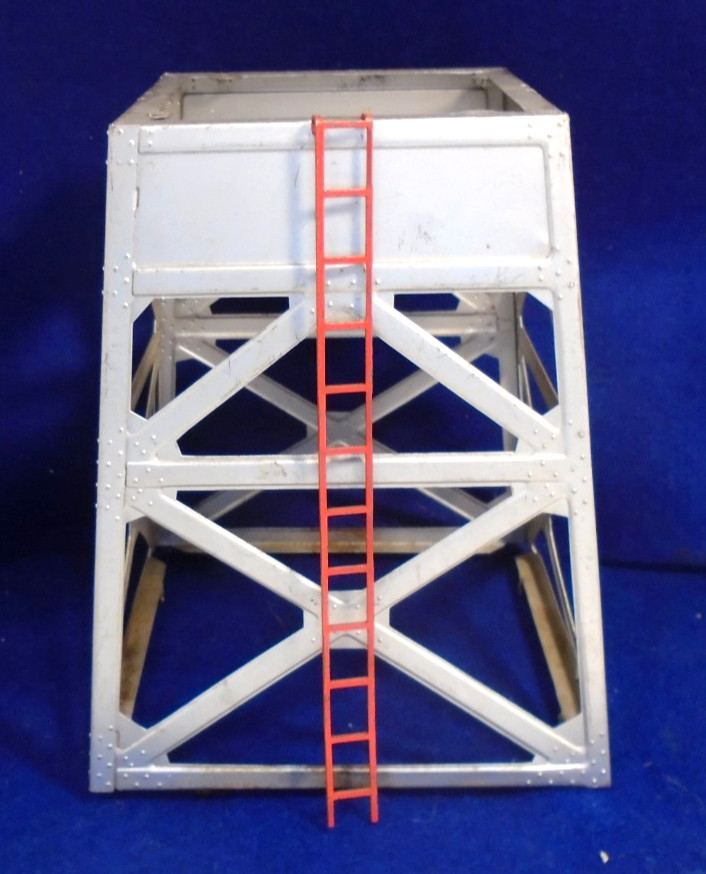 Lionel Postwar 182 Electric Crane Structure With Ladder - Silver/Red - Original