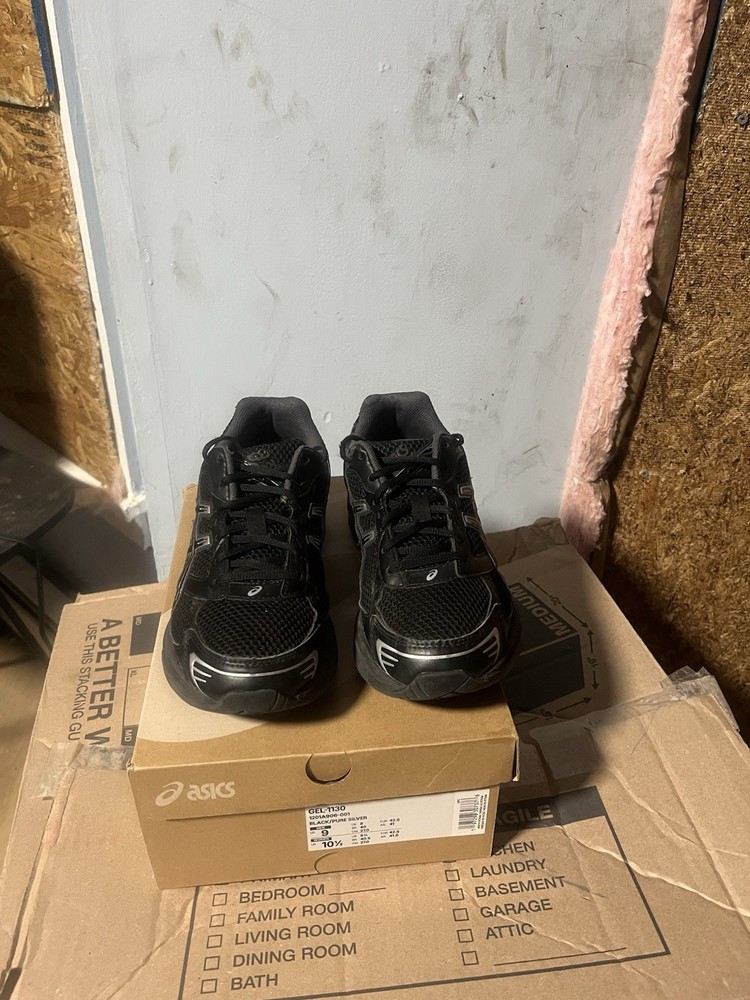 ASICS Men's Gel-1130 Black/Pure Silver Size 9 W/box