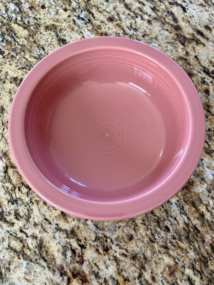 Fiesta Classic Rim 8 1/4 Inch Large Serving Bowl 40 OZ Rose Pink