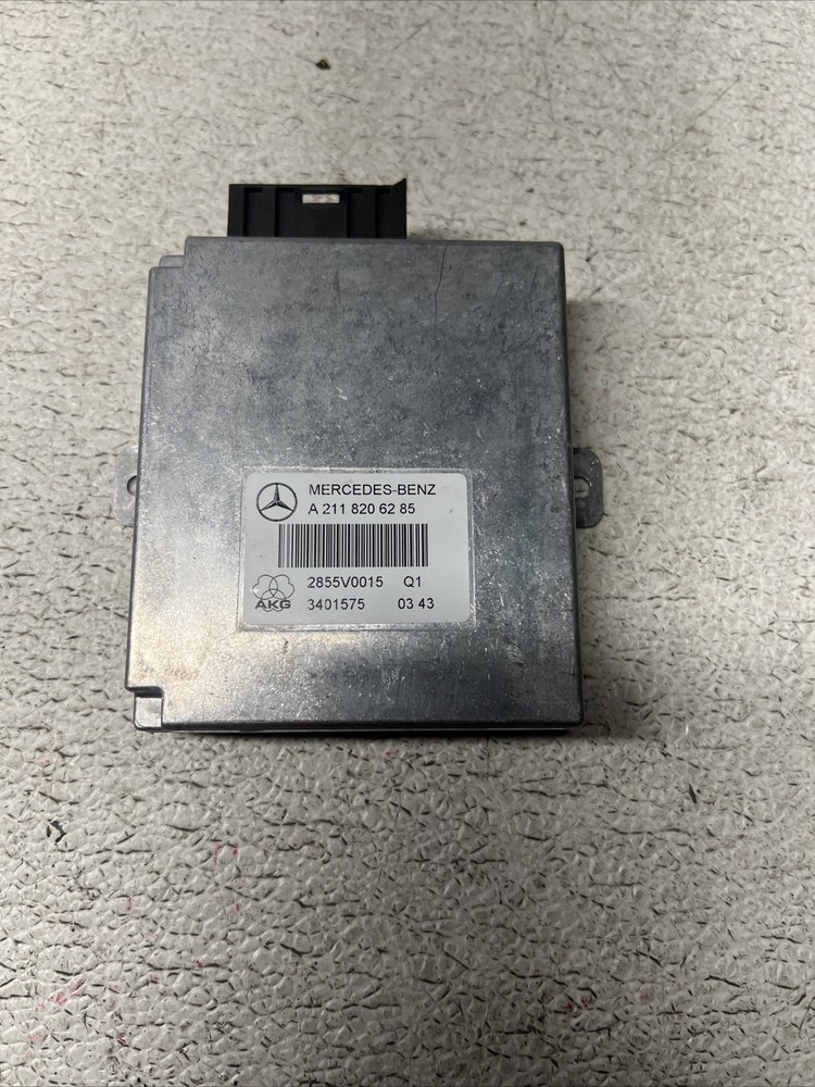 03-06 Mercedes W211 E55 E500 Communication Voice Control Module 2408200885 OEM
