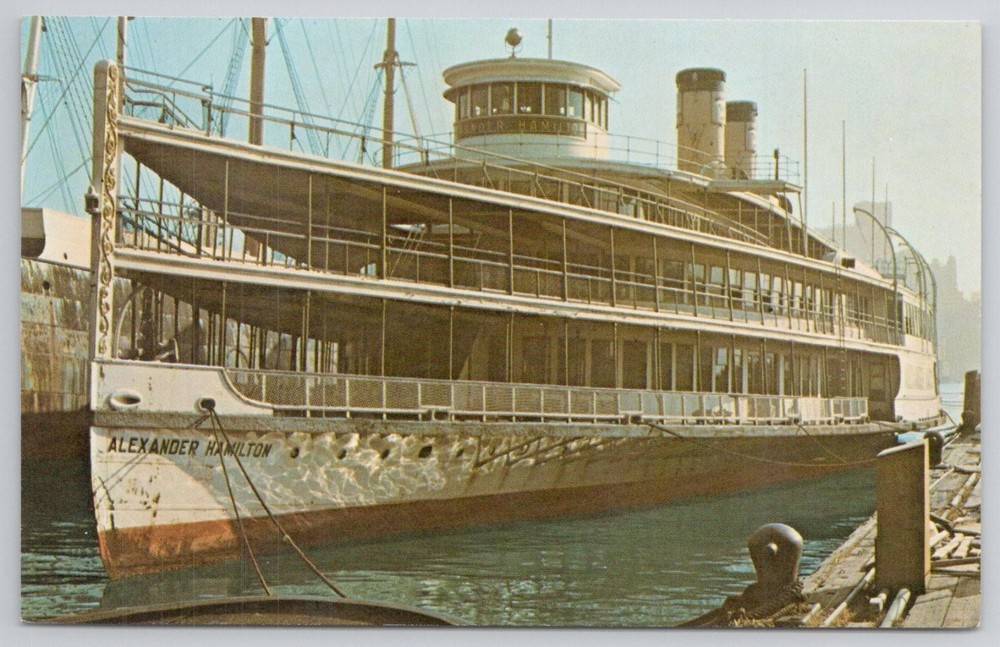 Steamer ALEXANDER HAMILTON South Street Seaport Museum NYC Postcard