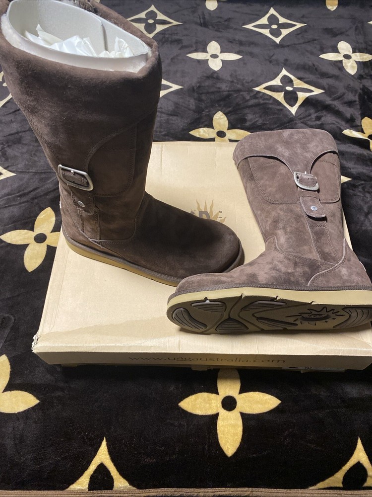 Espresso Brown UGGs Cargo 3 Boots in Size 10 Wide