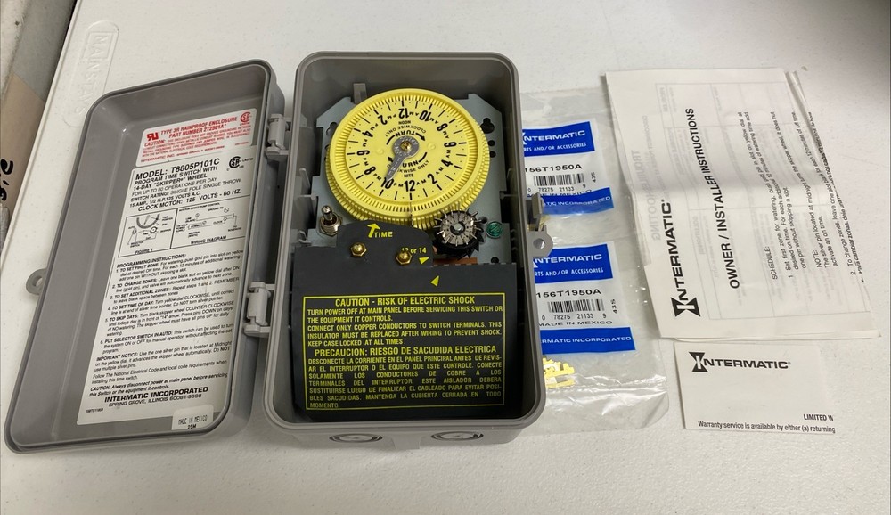 Intermatic T8805P101C 1/2 HP IndoorOutdoor Irrigation/Sprinkler Timer NEW