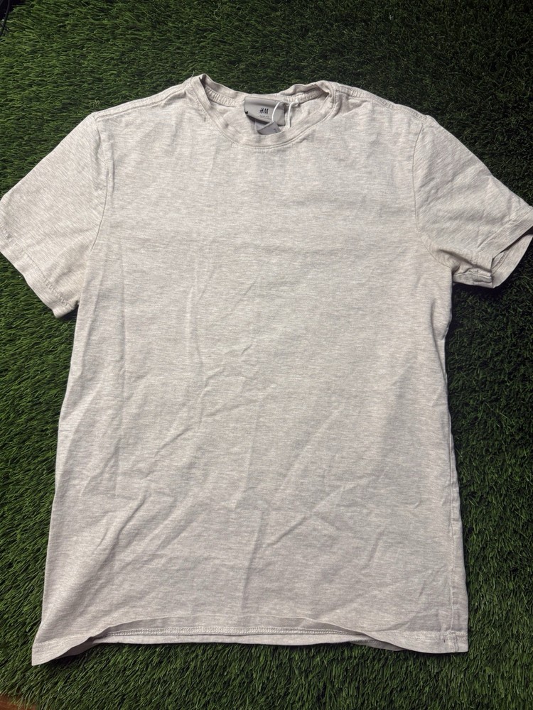 H&M Men’s Small Gray Basic T-Shirt Short Sleeve Casual Tee