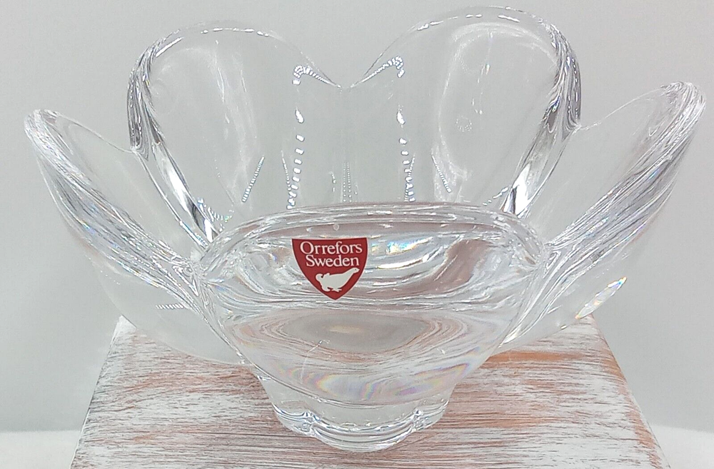 Orrefors Sweden Heavy Crystal Candy Dish with Tulip Flower Petal Pattern Serving Bowl