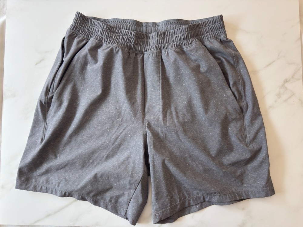 Lululemon Pace Breaker Men 7” Size M Linerless Speckled Heather Grey Multi