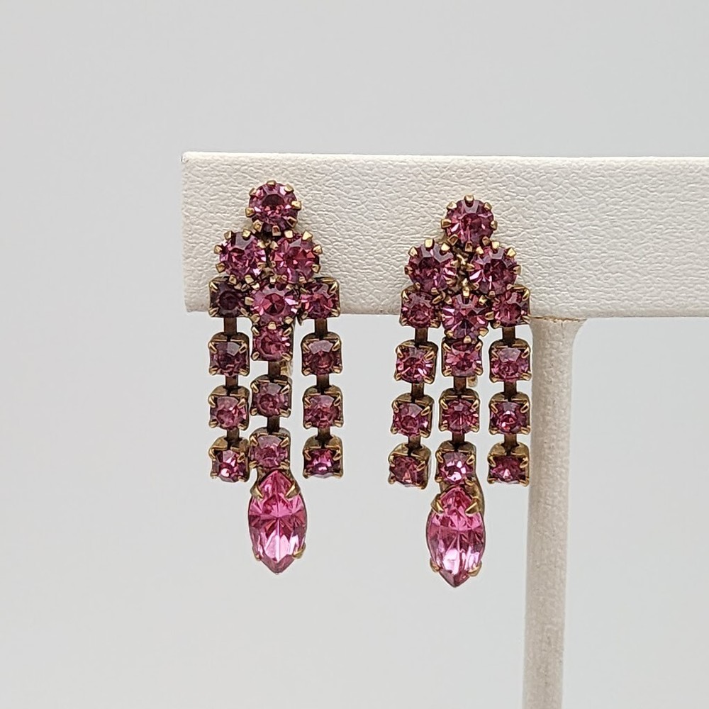 Vtg Pink Rhinestone Chandelier Clip On Dangle Gold Tone Earrings 1.5