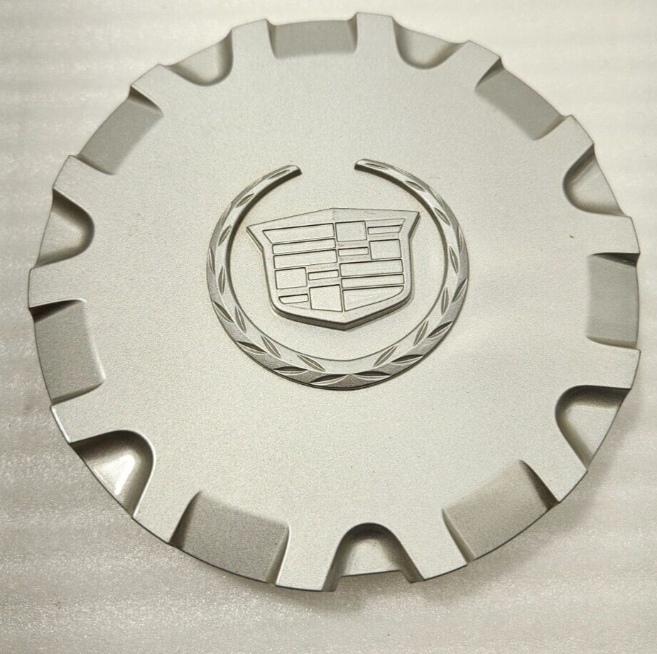 2004-2005 Cadillac SRX OEM Silver 6 5/8
