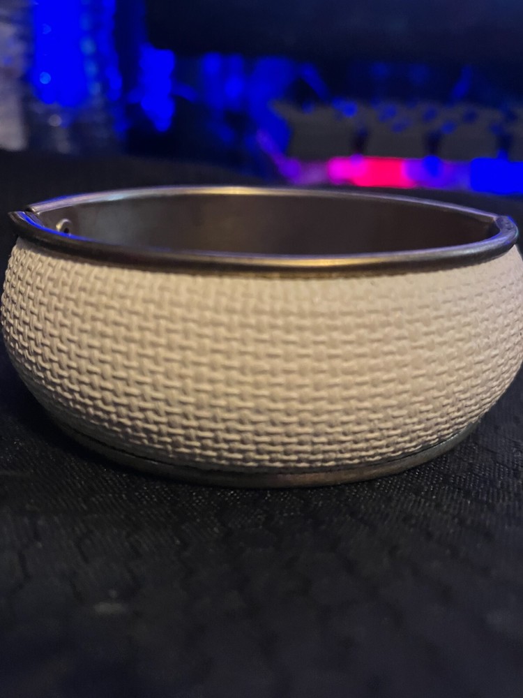 Ladies Fashion Bracelet